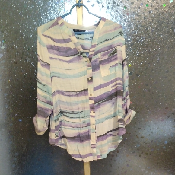 Zac & Rachel Womans Top - Picture 10 of 14